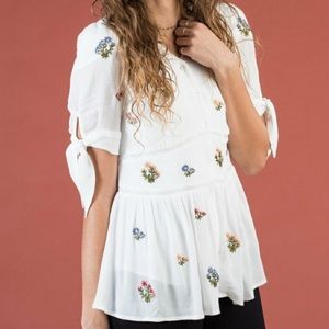 Brass & Roe Floral Embroidered Blouse